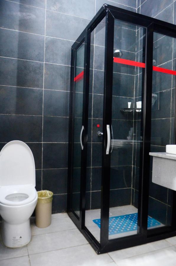 Ivy Hotel Emerald Ikeja Buitenkant foto